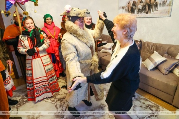 Чем угощают жители Брестского района на Коляды и какие щедрики им поют Чем угощают жители Брестского района на Коляды и какие щедрики им поют