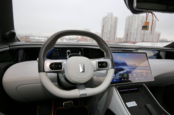 «Когда грянули морозы, заряда гарантированно хватало на 400 км». Белорус о владении роскошным «китайцем» Avatr 11 «Когда грянули морозы, заряда гарантированно хватало на 400 км». Белорус о владении роскошным «китайцем» Avatr 11