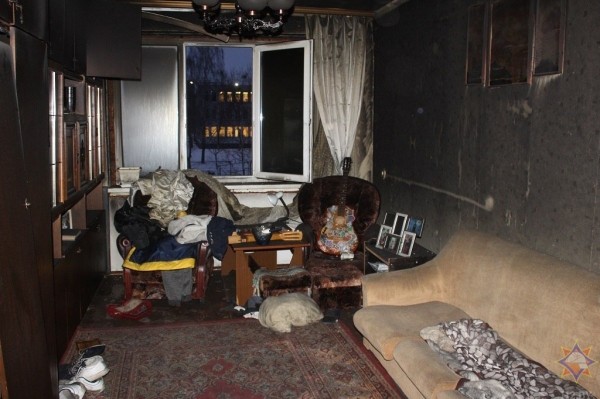 В Бресте на пожаре работники МЧС спасли мужчину, еще двое погибли, а один самостоятельно покинул огненную ловушку. Подробности В Бресте на пожаре работники МЧС спасли мужчину, еще двое погибли, а один самостоятельно покинул огненную ловушку. Подробности