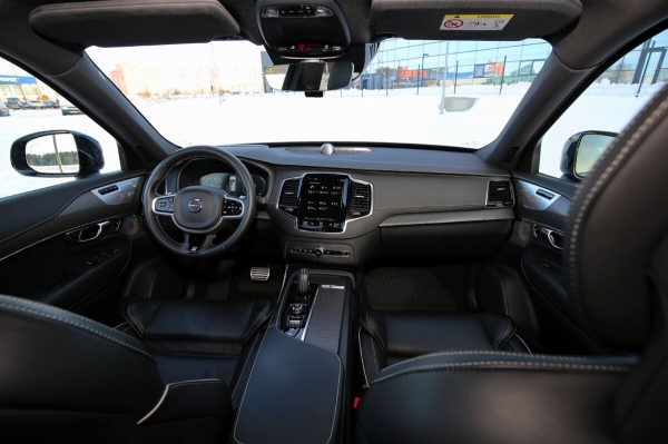 «ТО у дилера со всеми расходниками — 1 200 рублей». Белорус о владении 400-сильным гибридом Volvo XC90 «ТО у дилера со всеми расходниками — 1 200 рублей». Белорус о владении 400-сильным гибридом Volvo XC90