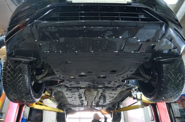 «ТО у дилера со всеми расходниками — 1 200 рублей». Белорус о владении 400-сильным гибридом Volvo XC90 «ТО у дилера со всеми расходниками — 1 200 рублей». Белорус о владении 400-сильным гибридом Volvo XC90