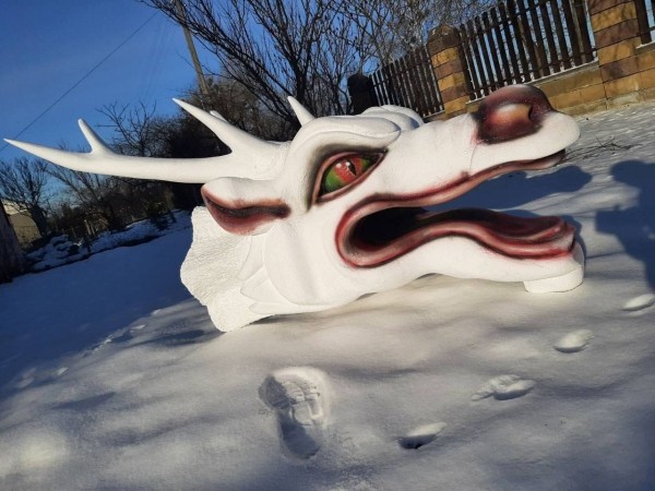 Десятиметрового дракона мастерят для карнавального шествия на фестивале «Берестейские сани» в Пинске Десятиметрового дракона мастерят для карнавального шествия на фестивале «Берестейские сани» в Пинске