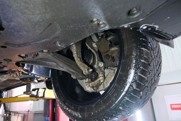 «ТО у дилера со всеми расходниками — 1 200 рублей». Белорус о владении 400-сильным гибридом Volvo XC90 «ТО у дилера со всеми расходниками — 1 200 рублей». Белорус о владении 400-сильным гибридом Volvo XC90