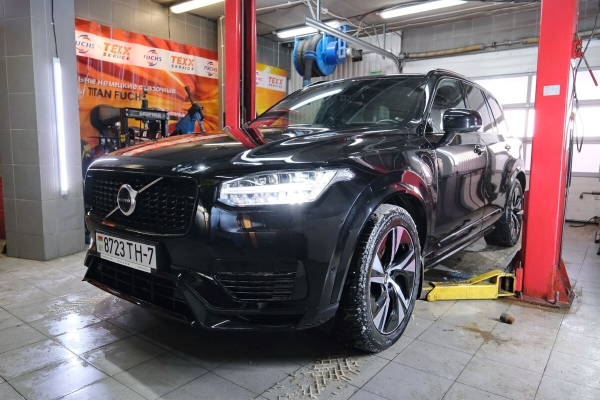 «ТО у дилера со всеми расходниками — 1 200 рублей». Белорус о владении 400-сильным гибридом Volvo XC90 «ТО у дилера со всеми расходниками — 1 200 рублей». Белорус о владении 400-сильным гибридом Volvo XC90