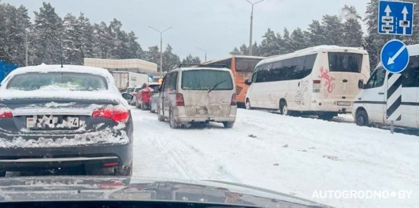 Белорус поехал в Польшу без страховки на авто: «Поляки всех разворачивают на мосту» Белорус поехал в Польшу без страховки на авто: «Поляки всех разворачивают на мосту»