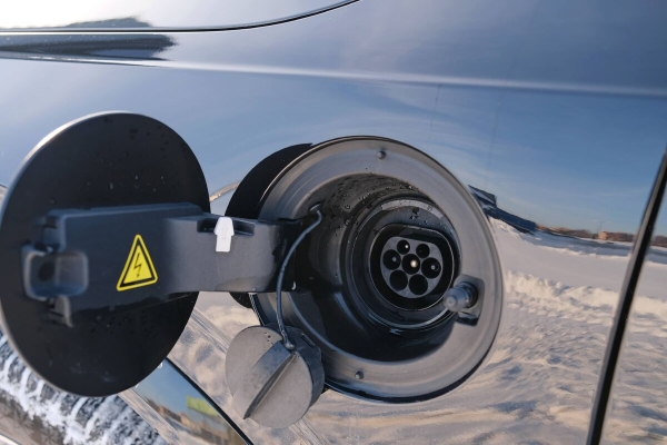 «ТО у дилера со всеми расходниками — 1 200 рублей». Белорус о владении 400-сильным гибридом Volvo XC90 «ТО у дилера со всеми расходниками — 1 200 рублей». Белорус о владении 400-сильным гибридом Volvo XC90