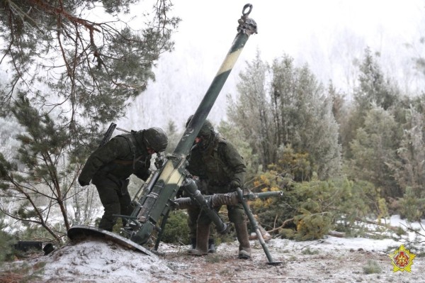 На полигоне под Брестом прошли занятия минометных подразделений 38-й бригады На полигоне под Брестом прошли занятия минометных подразделений 38-й бригады