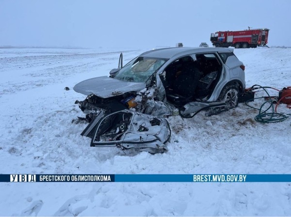 Два водителя столкнулись в Березовском районе Два водителя столкнулись в Березовском районе