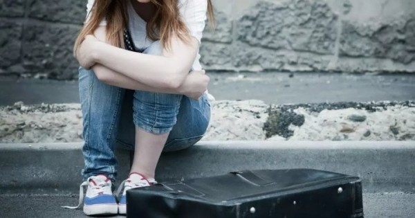 Почему нельзя сидеть на холодном, объяснил врач Почему нельзя сидеть на холодном, объяснил врач