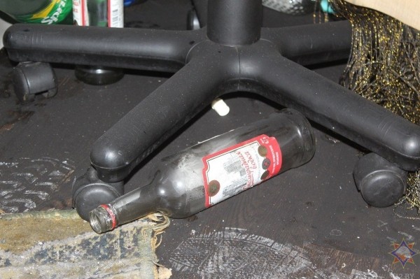 В Бресте на пожаре работники МЧС спасли мужчину, еще двое погибли, а один самостоятельно покинул огненную ловушку. Подробности В Бресте на пожаре работники МЧС спасли мужчину, еще двое погибли, а один самостоятельно покинул огненную ловушку. Подробности