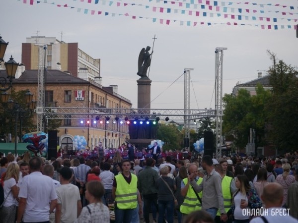 Как белорусы будут отдыхать и работать в 2024 году: календарь праздников Как белорусы будут отдыхать и работать в 2024 году: календарь праздников