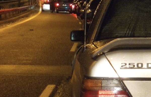 «Сейчас прайс за место — $500». Что происходит на границе накануне новогодних праздников