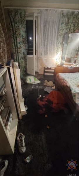 На пожаре в Бресте спасли хозяйку квартиры На пожаре в Бресте спасли хозяйку квартиры