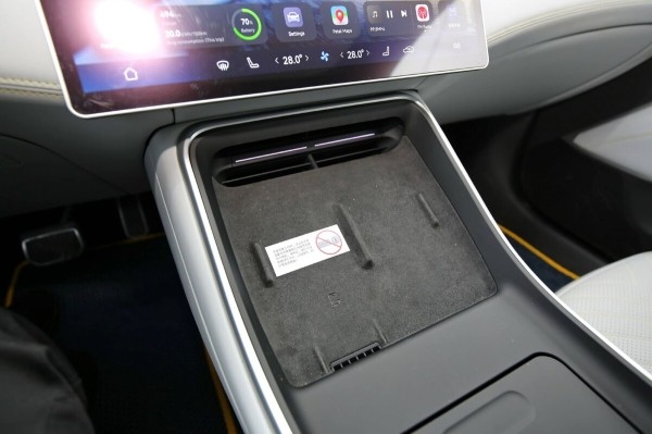 «Когда грянули морозы, заряда гарантированно хватало на 400 км». Белорус о владении роскошным «китайцем» Avatr 11 «Когда грянули морозы, заряда гарантированно хватало на 400 км». Белорус о владении роскошным «китайцем» Avatr 11