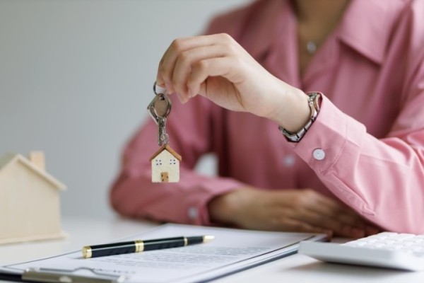 Белоруска, обманутая мошенником, отказалась освобождать проданную квартиру и пошла в суд. Что из этого вышло? Белоруска, обманутая мошенником, отказалась освобождать проданную квартиру и пошла в суд. Что из этого вышло?