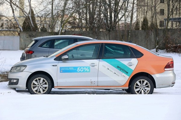 Аренда дала трещину: белорус спорит с каршерингом из-за поврежденного авто Аренда дала трещину: белорус спорит с каршерингом из-за поврежденного авто