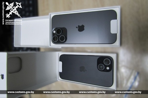 Айфоны и MacBookPro нашли на границе у водителя автобуса Айфоны и MacBookPro нашли на границе у водителя автобуса