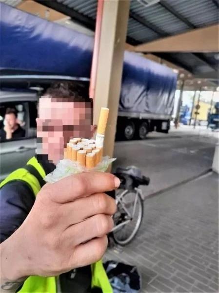 Оригинально, но незаконно: в чем везут контрабанду через границу Оригинально, но незаконно: в чем везут контрабанду через границу