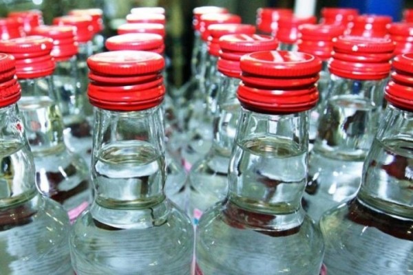 Когда водка бывает полезной и можно ли ей лечить простуду, рассказала врач