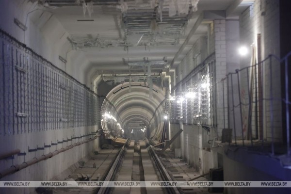 Светильники-облака и облицовка гранитом. Смотрите, как строятся новые станции третьей линии минского метро Светильники-облака и облицовка гранитом. Смотрите, как строятся новые станции третьей линии минского метро