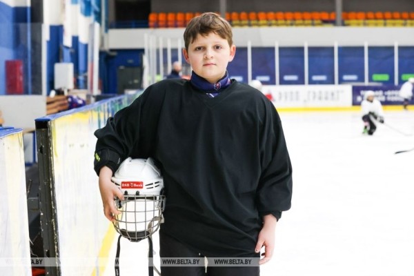 Выкладываются на все сто ради мечты. На что юные брестчане готовы на пути в большой хоккей Выкладываются на все сто ради мечты. На что юные брестчане готовы на пути в большой хоккей