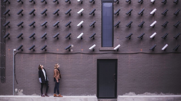 В месте для переодевания работников установлена видеокамера - мужчина пожаловался. Итог? В месте для переодевания работников установлена видеокамера - мужчина пожаловался. Итог?