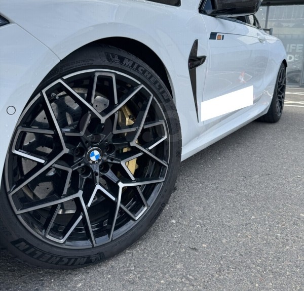 В Беларуси продают эксклюзивный BMW M8. Сколько просят за авто? В Беларуси продают эксклюзивный BMW M8. Сколько просят за авто?