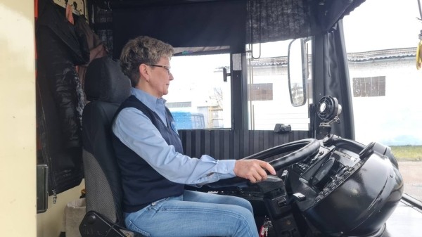 В Бресте в канун международного женского дня на линию стал выходить тематический праздничный троллейбус В Бресте в канун международного женского дня на линию стал выходить тематический праздничный троллейбус