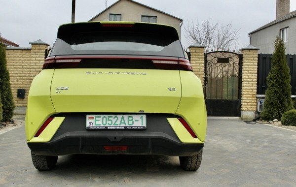 Брестский блогер Василий Пошелюк о BYD Seagull: &laquo;Больше 130 км/ч не едет. Зато может вскипятить чайник!&raquo;
