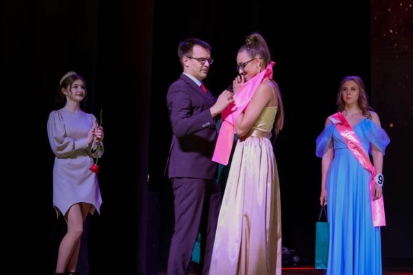 В Кобрине выбрали победительницу конкурса «Мисс Весна-2024» В Кобрине выбрали победительницу конкурса «Мисс Весна-2024»