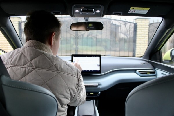 Брестский блогер Василий Пошелюк о BYD Seagull: &laquo;Больше 130 км/ч не едет. Зато может вскипятить чайник!&raquo;