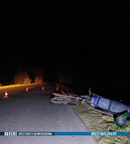 Мотоциклист врезался в стоящий мотоцикл. Подробности ДТП в Берёзовском районе Мотоциклист врезался в стоящий мотоцикл. Подробности ДТП в Берёзовском районе