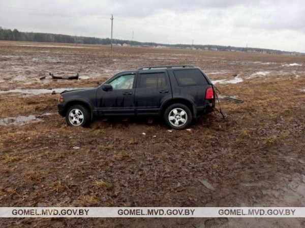 Жуткое ДТП в Гомельской области: легковушка столкнулась с автобусом — один человек погиб, пятеро пострадали Жуткое ДТП в Гомельской области: легковушка столкнулась с автобусом — один человек погиб, пятеро пострадали