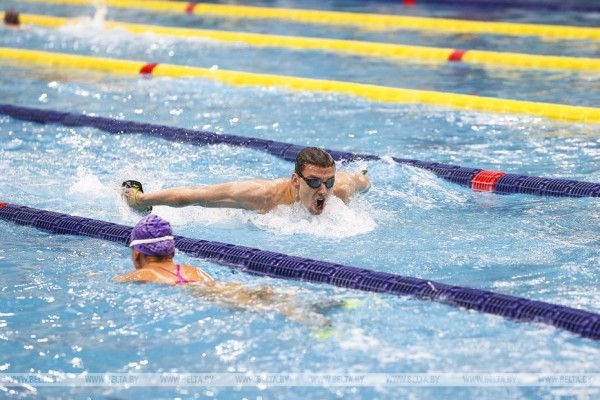 С прицелом на Олимпиаду. Белорусские пловцы в Бресте готовятся к чемпионату страны С прицелом на Олимпиаду. Белорусские пловцы в Бресте готовятся к чемпионату страны