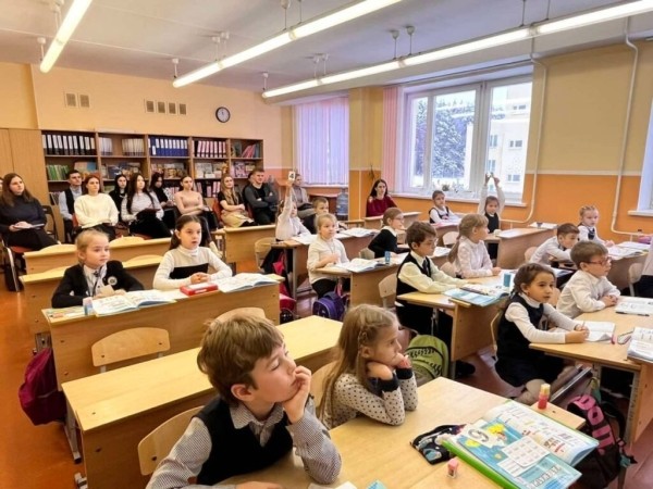 В Минобразования рассказали, сколько будет направлено денег на ремонт школ в 2024 году В Минобразования рассказали, сколько будет направлено денег на ремонт школ в 2024 году