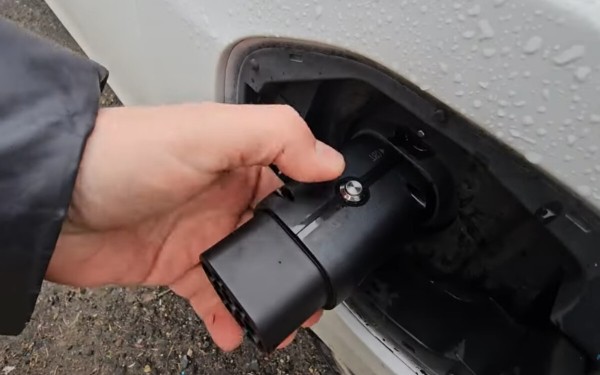 Брестский блогер Василий Пошелюк о BYD Seagull: &laquo;Больше 130 км/ч не едет. Зато может вскипятить чайник!&raquo;