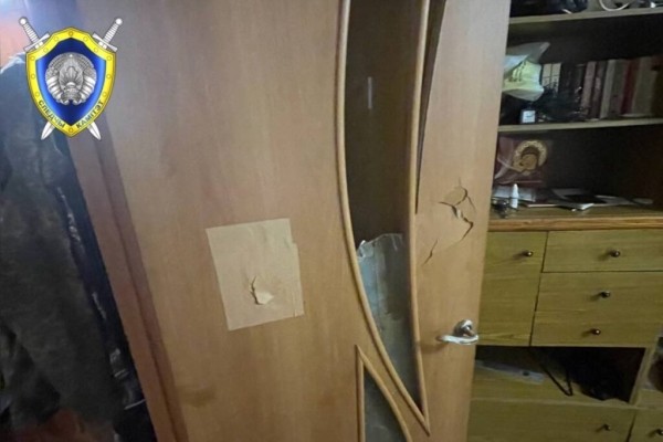 В Беларуси мужчина избил сожительницу до смерти из-за спора о кредитах В Беларуси мужчина избил сожительницу до смерти из-за спора о кредитах