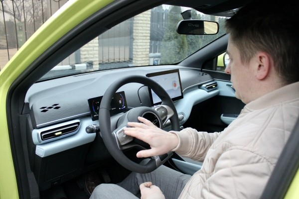 Брестский блогер Василий Пошелюк о BYD Seagull: &laquo;Больше 130 км/ч не едет. Зато может вскипятить чайник!&raquo;