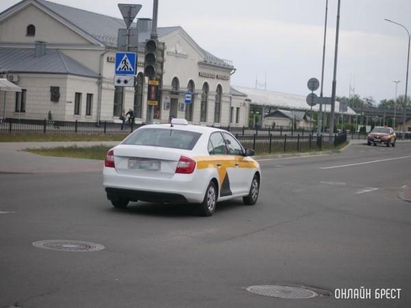 Незнание правил не спасает от штрафа. Нужно ли пристегиваться пассажирам в такси Незнание правил не спасает от штрафа. Нужно ли пристегиваться пассажирам в такси