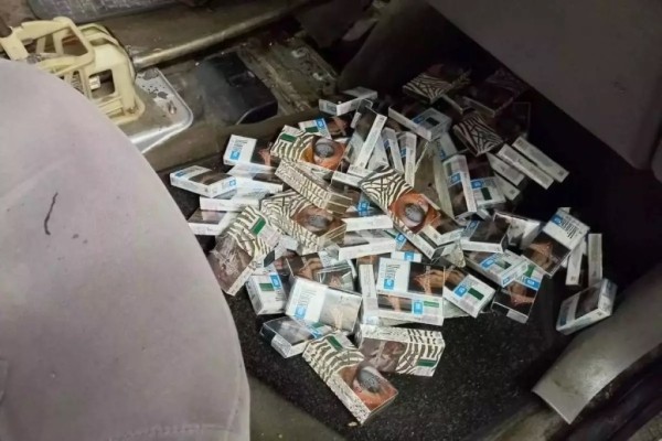 На таможне разрезали автомобиль белорусского контрабандиста На таможне разрезали автомобиль белорусского контрабандиста