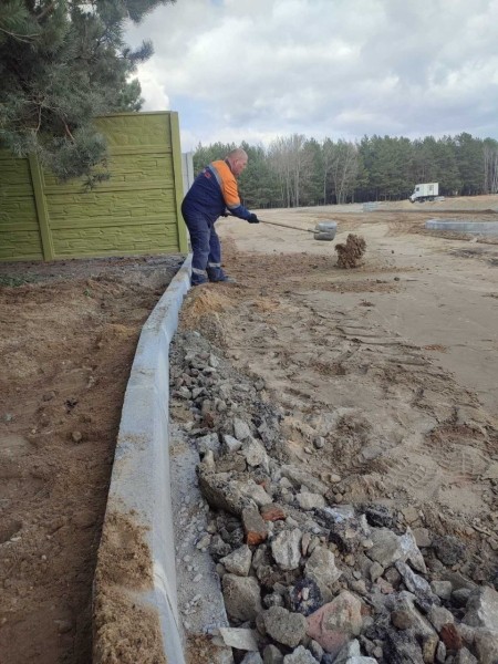 На Красном дворе в Бресте ведётся подготовка пляжной зоны отдыха к купальному сезону На Красном дворе в Бресте ведётся подготовка пляжной зоны отдыха к купальному сезону
