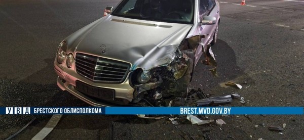 Стали известны подробности ночного ДТП в Бресте Стали известны подробности ночного ДТП в Бресте