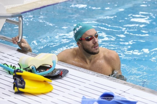 С прицелом на Олимпиаду. Белорусские пловцы в Бресте готовятся к чемпионату страны С прицелом на Олимпиаду. Белорусские пловцы в Бресте готовятся к чемпионату страны