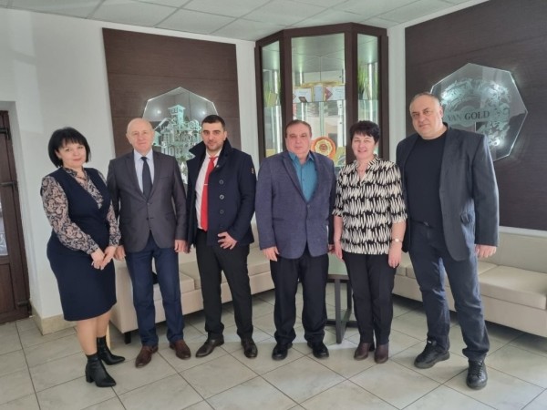 В Бресте «Союз предпринимателей, работодателей и ремесленников», провёл ряд мероприятий, основной целью которых было налаживание дружественных и деловых контактов с представителями бизнеса из других стран В Бресте «Союз предпринимателей, работодателей и ремесленников», провёл ряд мероприятий, основной целью которых было налаживание дружественных и деловых контактов с представителями бизнеса из других стран