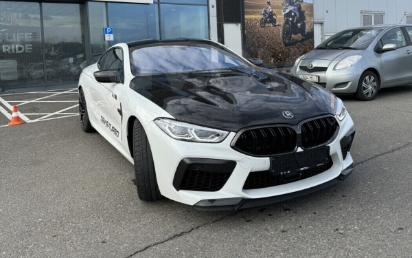 В Беларуси продают эксклюзивный BMW M8. Сколько просят за авто? В Беларуси продают эксклюзивный BMW M8. Сколько просят за авто?