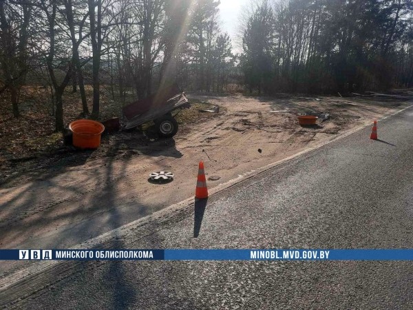 Отсоединившийся прицеп убил водителя встречного автомобиля Отсоединившийся прицеп убил водителя встречного автомобиля