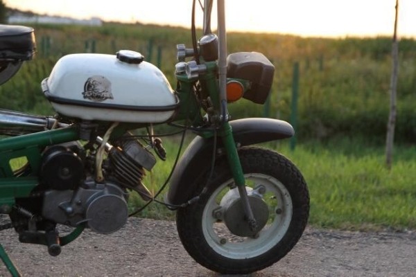 19-летний студент за год проехал более 40 000 км на отцовской Audi 80. А затем купил себе такую же! 19-летний студент за год проехал более 40 000 км на отцовской Audi 80. А затем купил себе такую же!