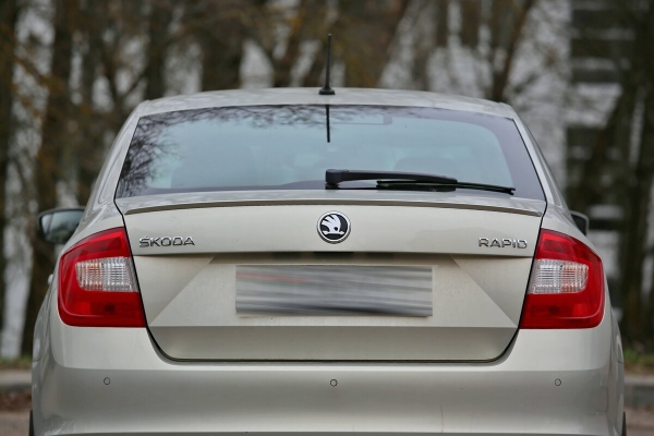 Владелица Skoda Rapid: «Сгнила крышка багажника!» Дилер: «Это не гарантийный случай». Чем закончился спор? Владелица Skoda Rapid: «Сгнила крышка багажника!» Дилер: «Это не гарантийный случай». Чем закончился спор?
