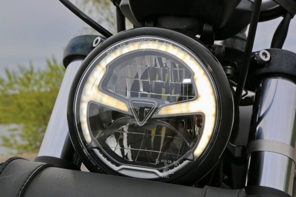 «В замок зажигания впихнули ключ от шкафа». Белорус про Triumph Bonneville Bobber из Америки «В замок зажигания впихнули ключ от шкафа». Белорус про Triumph Bonneville Bobber из Америки