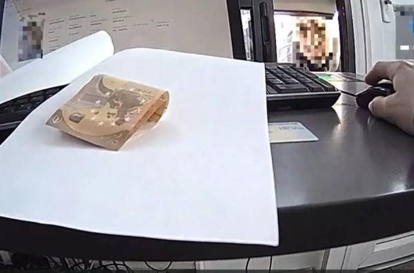 Белорус пытался дать взятку пограничнику на границе с Литвой. Чем это закончилось? Белорус пытался дать взятку пограничнику на границе с Литвой. Чем это закончилось?